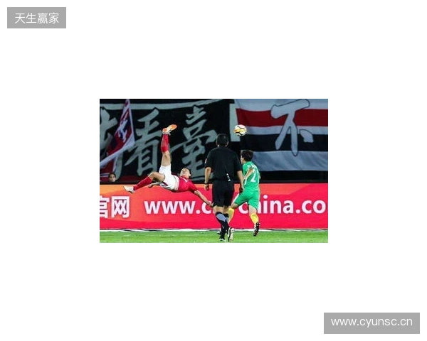 凌空落叶斩！热议杜月徵世界波：比帕瓦尔那球还漂亮！杜德里格斯