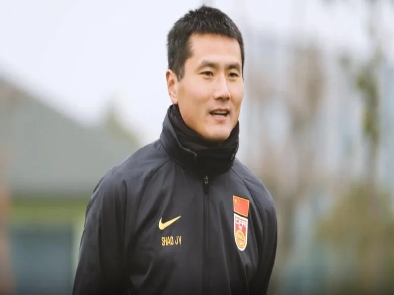 苏超村超能踢进国足吗？邵佳一：可以先去中乙中甲，再到中超试试